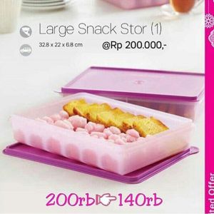 large snack stor